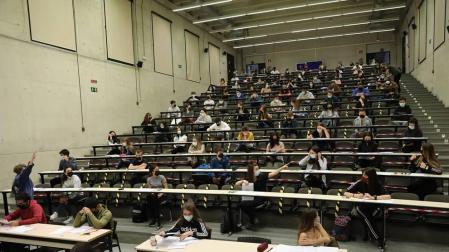 Casi 3.900 alumnos convocados en los campus universitarios de Pamplona y Tudela.