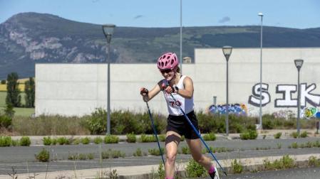 Una treintena de adeptos se dieron cita en Ardoi este sábado, 5 de junio, en la competición de esquí sobre patines.