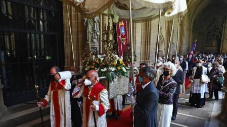 Galería de fotos de la celebración del Corpus Christi, este año sin procesiones en las calles