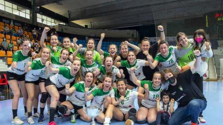 Helvetia Anaitasuna femenino es de Plata