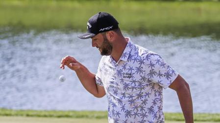 Imagen desoladora de Jon Rahm tras recibir la noticia del positivo Covid-19