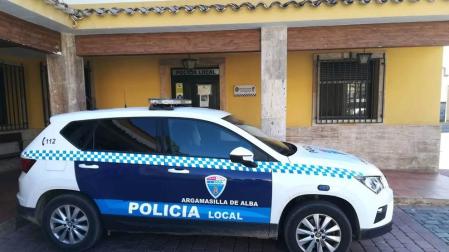 Un coche policial en Argamasilla de Alba.