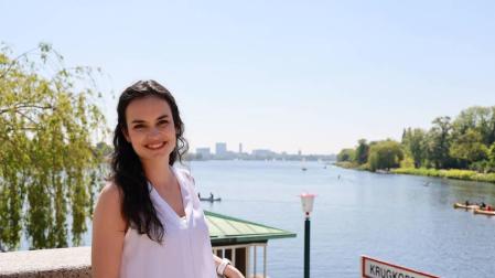 Natalia Medina, una ingeniera aeronáutica en Hamburgo