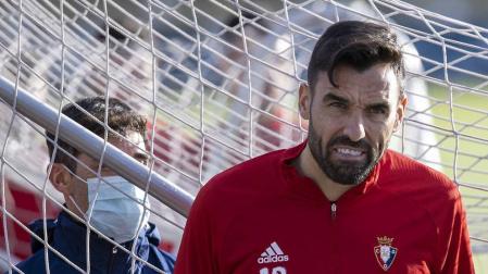Osasuna recibe ofertas por Enric Gallego