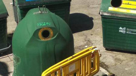 Las 'perennes' vallas de la calle Pintor Crispín