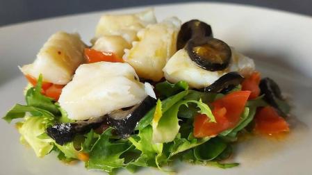 Ensalada con vinagreta de naranja