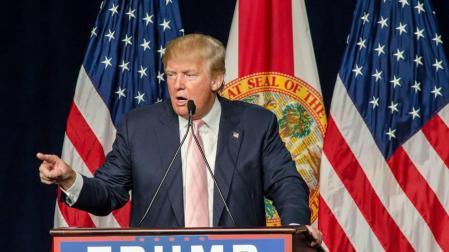 Trump reitera en Miami su propuesta de construir un muro en la frontera