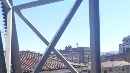 El pañuelo de San Fermín este sábado en todas las ventanas de Navarra. Esa es la idea con la que la capilla de San Fermín hace un llamamiento con motivo del cuarto peldaño de la escalera, este 4 de abril,