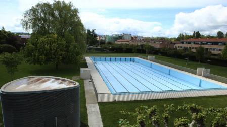 Las instalaciones actuales de la UDC Txantrea rodeadas de la zona residencial de Alemanes.