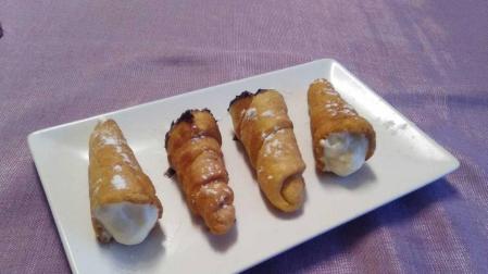 Canutillos rellenos