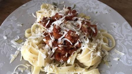 Imagen de la pasta con ragú de cordero