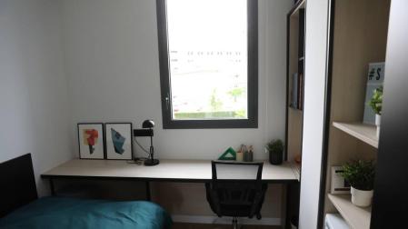 Imagen de una de las habitaciones ya amueblada.