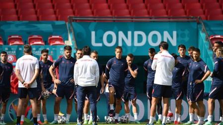 Budimir se pone el traje en Wembley