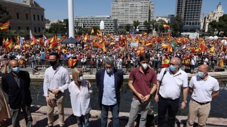 Rosa Díez: "¿Dónde se ha visto un Gobierno que premie a los enemigos declarados de su nación?"
