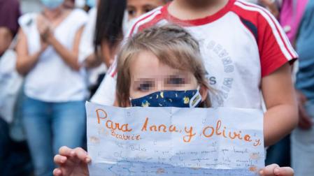 La carta de despedida de la madre de Anna y Olivia: "Ojalá yo hubiera estado junto a ellas de la mano y morir juntas"