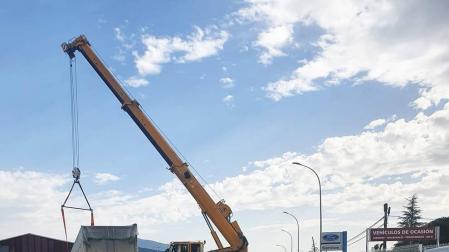 Se suelta el remolque de un camión y se estrella en Aoiz