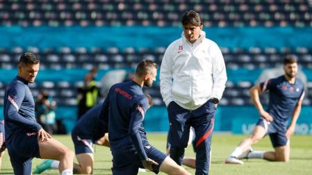 Budimir apunta al banquillo en el partido decisivo para Croacia