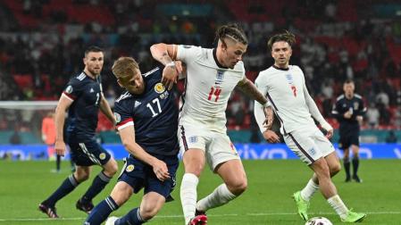 Inglaterra y Escocia empatan a orgullo