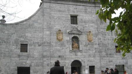 Denuncian daños y acumulación de basura por botellones en Lesaka