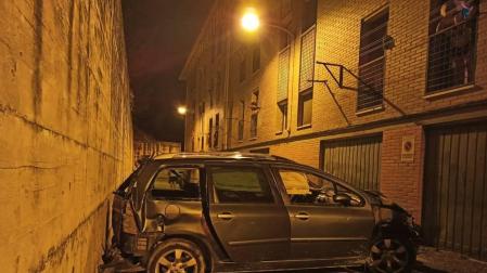 Accidente por salida de vía en Sangüesa