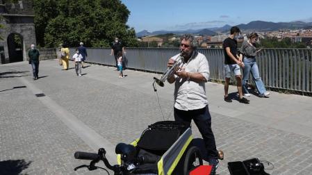 La terapia del hombre orquesta