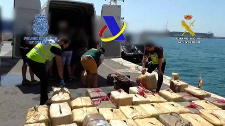 Cae una organización que iba a introducir 12 toneladas de hachís en narcolanchas