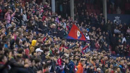 Aficionados en el encuentro en El Sadar ante el Real Madrid en febrero de 2020