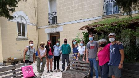 Visita del director y personal de Juventud a la ecoaldea Asterra Bizimodu.
