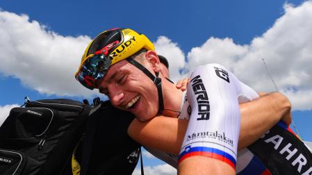 Matej Mohoric celebra su segundo triunfo en el Tour de Francia