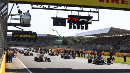 Salida de la novedosa calificación diseñada para la cita de Silverstone