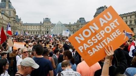 Manifestantes congregados en París