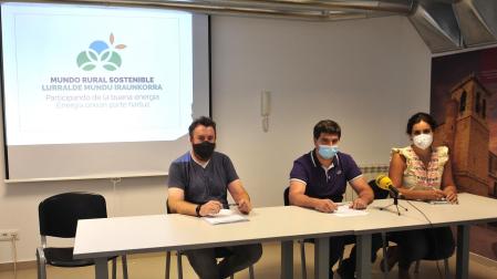 Desde la izda., David Labeaga, de Teder; Sergio Echarte, de Zona Media, y Nahikari Uriarte, de Cederna