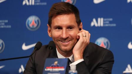 Leo Messi en la rueda de prensa tras firmar por el París Saint-Germain