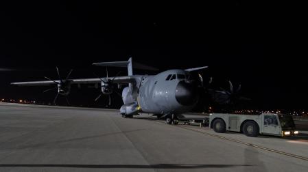 Despegue del primer avión para repatriar a españoles de Afganistán