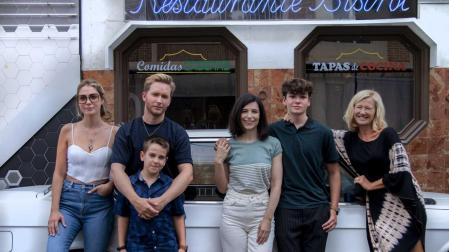 Imagen de los actores que interpretan a los hijos de Inés y Toni Alcántara.