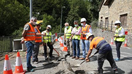 Obras de canalización para la fibra óptica en Uztárroz