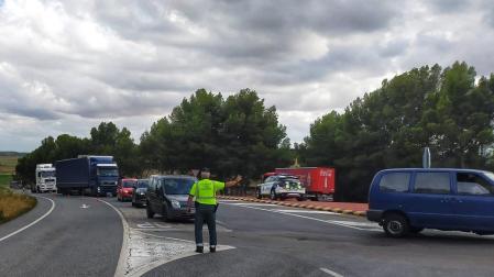 La Guardia Civil se encarga de regular la circulación