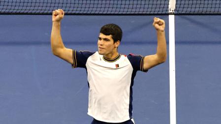 Carlos Alcaraz celebra su victoria ante Gojowczyk