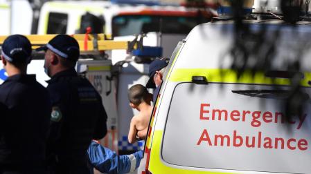 El niño fue trasladado en ambulancia al hospital