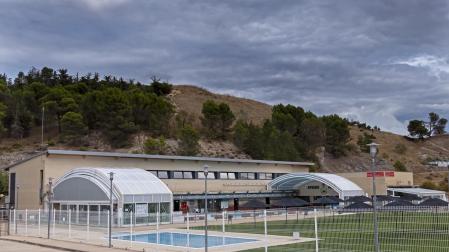 Las instalaciones de Ardantze con la piscina descubierta para la temporada de verano