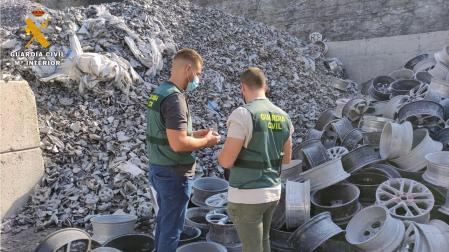 Parte del material sustraído