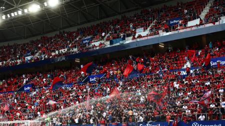 La afición vuelve al estadio de El Sadar con aforo completo