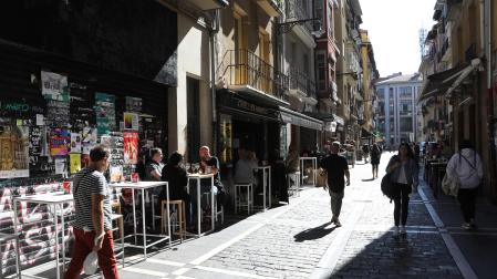 Los positivos diarios por coronavirus en Navarra han descendido en la última jornada