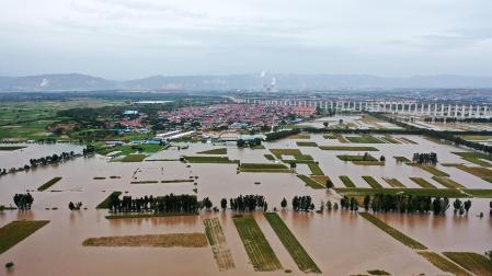 Inundaciones y desbordamiento del río Amarillo en la provincia de Shanxi, en el norte de China