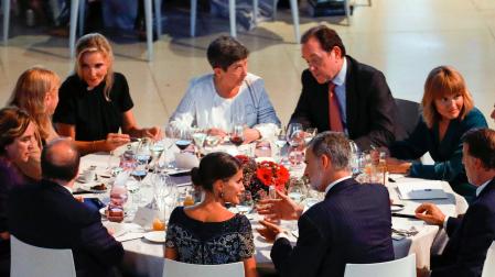 El rey Felipe VI y la reina Letizia durante la entrega de la 70ª edición del Premio Planeta de Novela en el Museu Nacional d'Art de Catalunya, Barcelona.