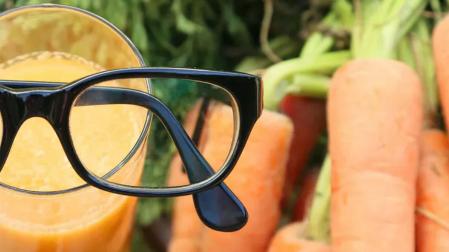 En los países desarrollados, la degeneración macular asociada a la edad representa la primera causa de discapacidad visual