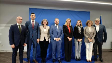 La delegación europea que investiga los crímenes de ETA sin resolver, en la rueda de prensa en Madrid con la que concluye su visita a España