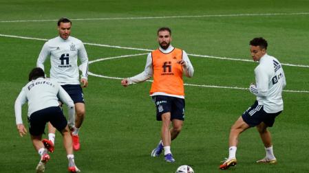 La selección, en una sesión de entrenamiento en Grecia