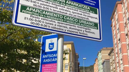Cartel en Arturo Campión que anuncia la zona restringida