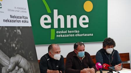 Rueda de prensa de representantes del sindicato EHNE